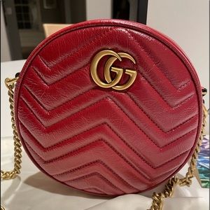 Gucci Hibiscus Red Marmont Round Shoulder Bag